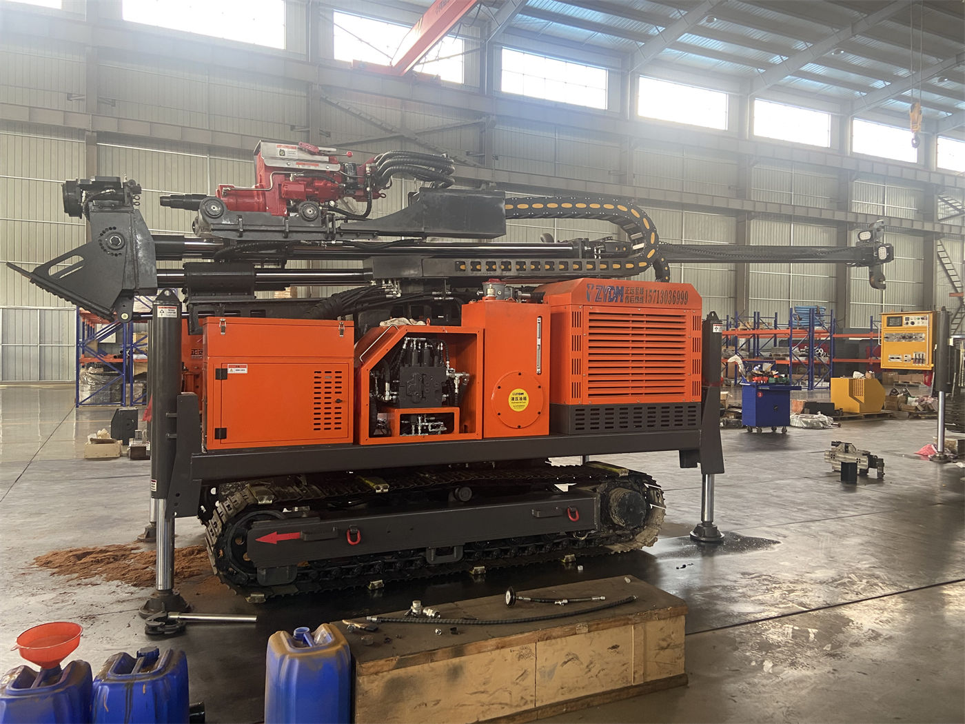 Compra del equipo de perforación de pozos de agua WR300SE de 300 metros: diámetro de 105–325 mm con potencia de 73 kW u 85 kW, ¿cómo elegir la potencia según la formación y el diámetro del pozo?