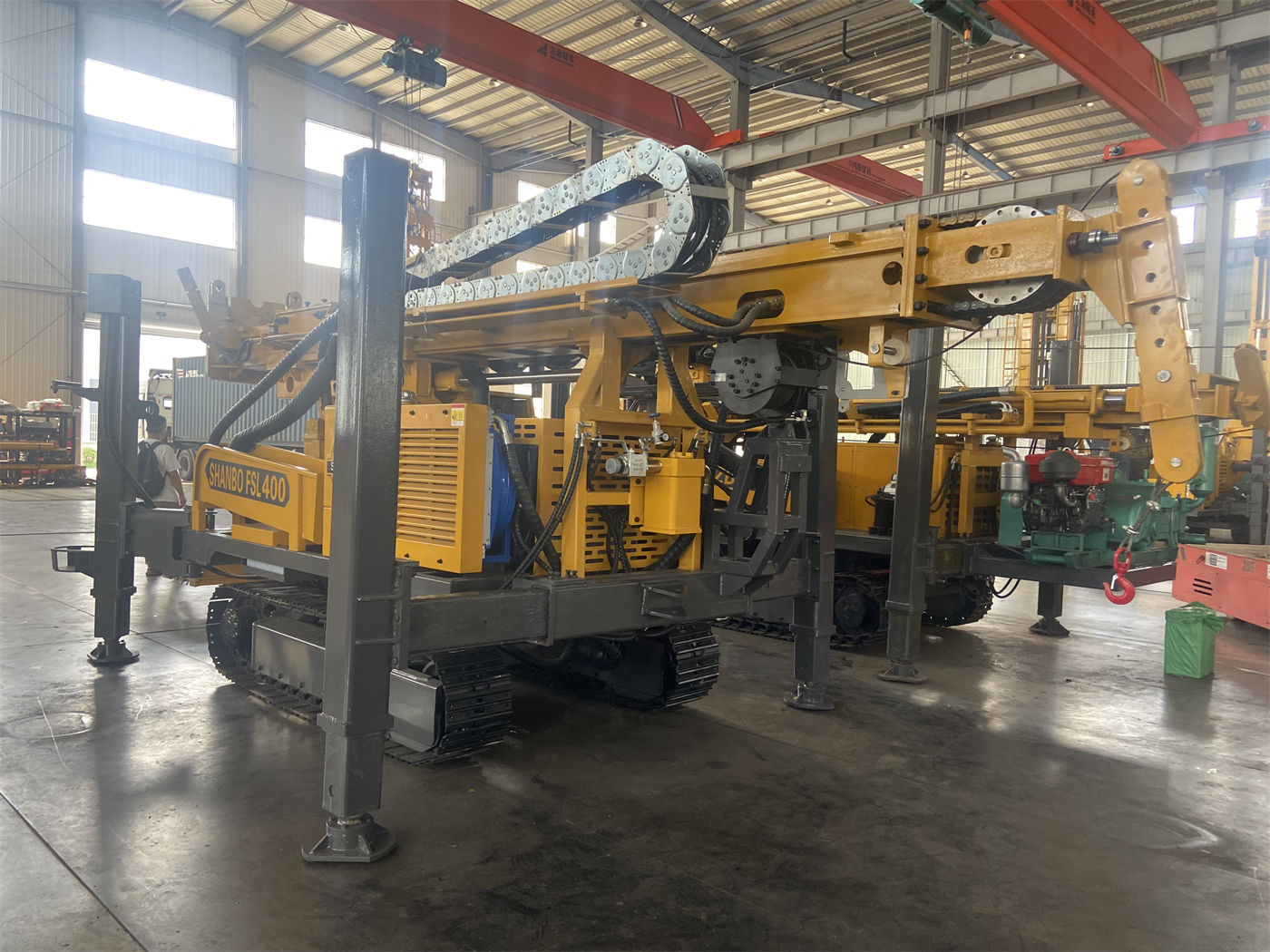 Compra del WR180E, perforadora de pozos de agua sobre orugas de 180 m: potencia de 28 HP y fuerza de elevación de 16 T, ¿cómo calcular la relación costo-beneficio en proyectos de pozos de agua someros y de profundidad media?
