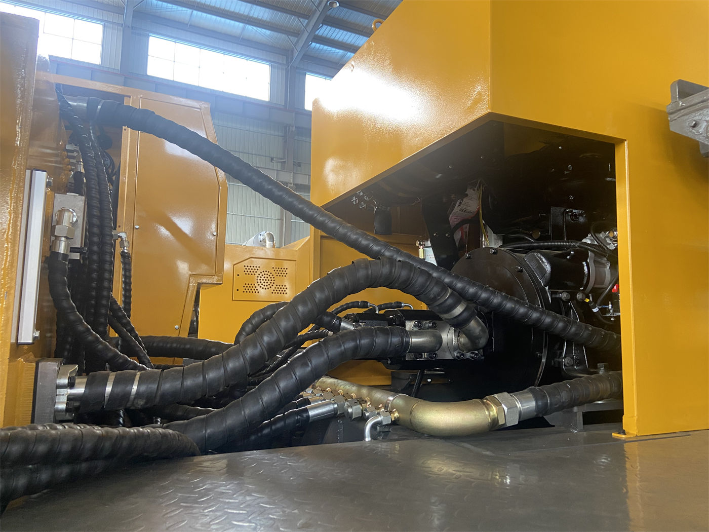 Compra del equipo de perforación de pozos de agua WR500SE de 500 metros con alta relación calidad-precio: combinación de carrera larga de 6,6 metros y tubería de perforación de 6 metros, ¿para qué escala de cuadrillas de perforación de pozos de agua es adecuado?