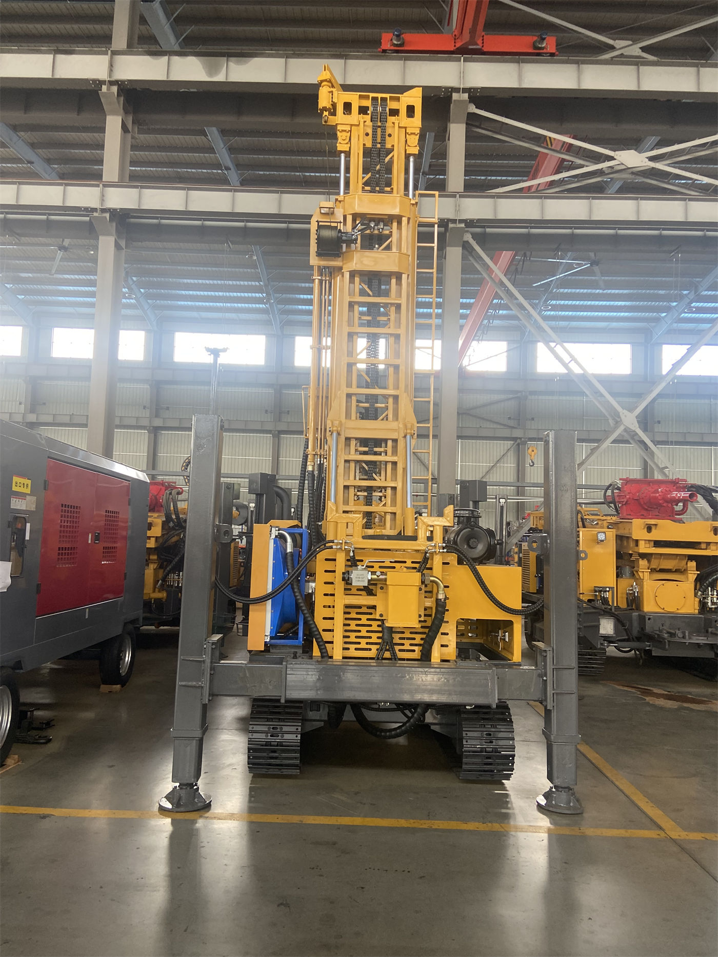 Adquisición del WR1500S, perforadora de pozos de agua ultraprofundos de 1500 m: con fuerza de elevación de 80 T y par de 31000 N·m adaptados a tuberías de 9,6 m, ¿qué condiciones deben confirmarse de antemano para la gestión de sartas en perforación profunda?